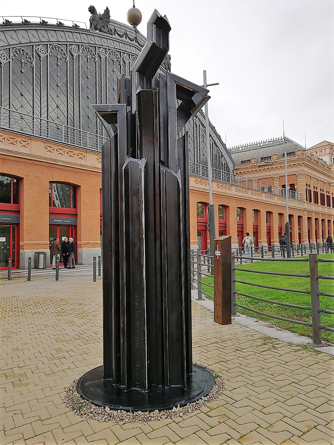 Escultura ubicada en la estación de Atocha