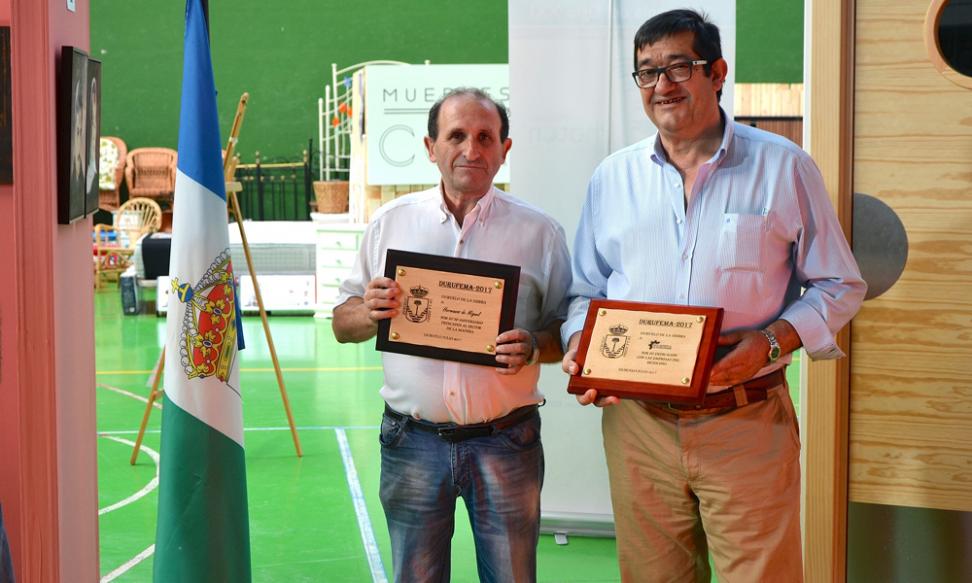 Tamesa recibe el premio como empresa emblemática en el Durufema (IV Feria de la madera y el mueble)
